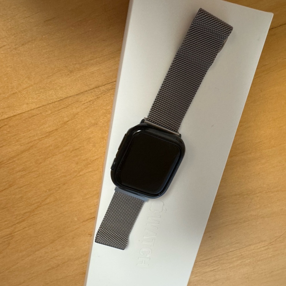 Apple Series 7 watch with original band and box